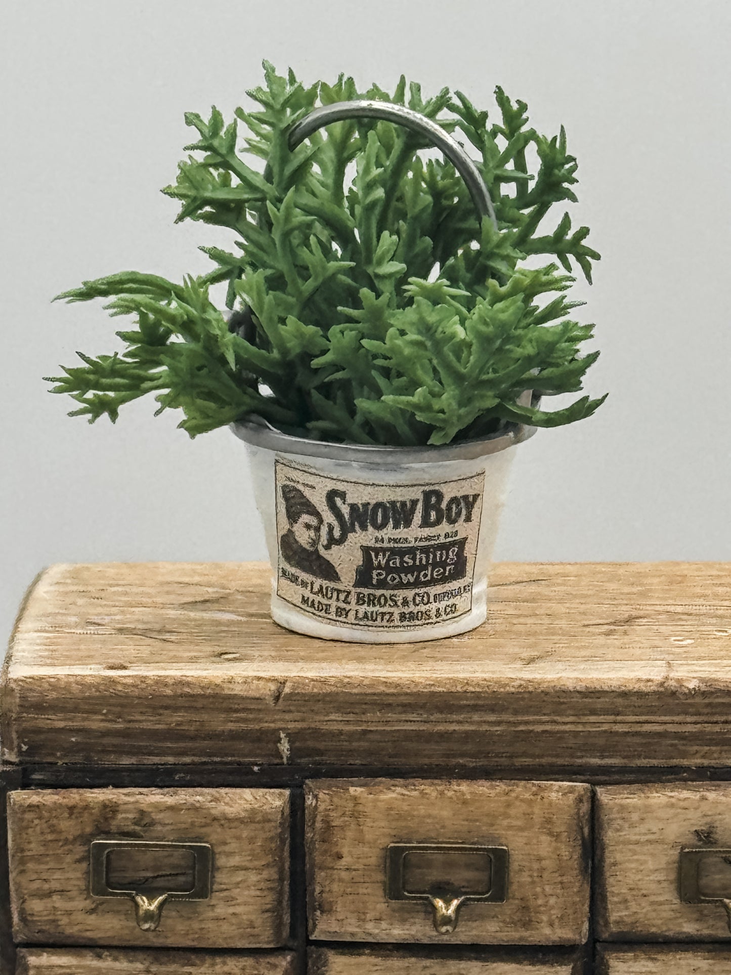 Snow Boy Washing Powder Bucket & Greens