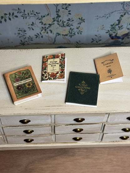 Vintage Garden Book Set (4)