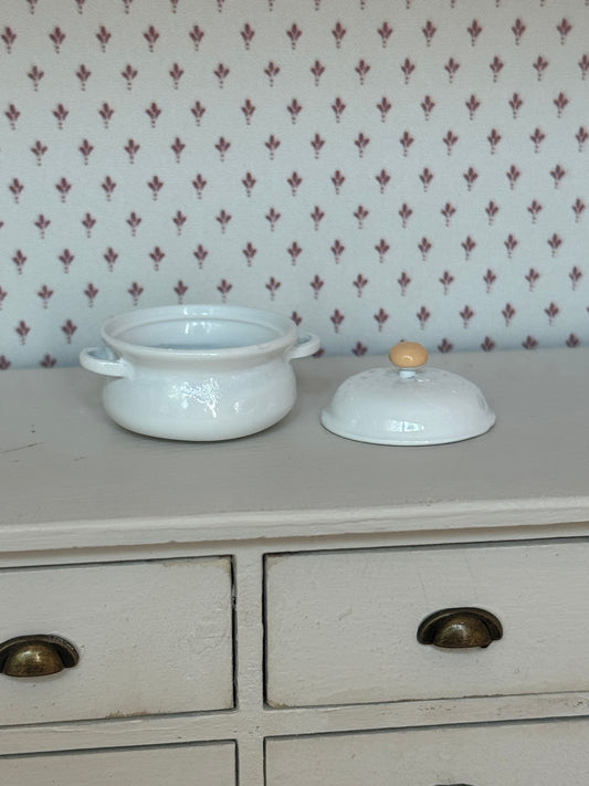 White Metal Cook Pot
